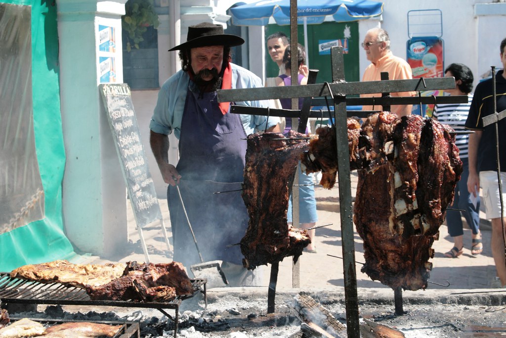¿Cómo prendió el fuego en el asado argentino? – Historia